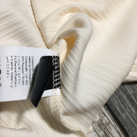 Dazy Button Front Blouse Top Women’s XL Off White Ruffled Accents Soft - Picture 9 of 11